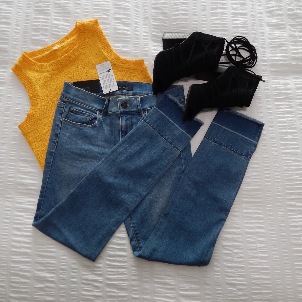 Ann Taylor -Skinny Medium wash jeans